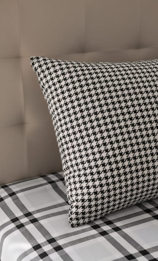 Contemporary Black & Grey Plaid Single Bed Sheet Set | Modern Tartan Design